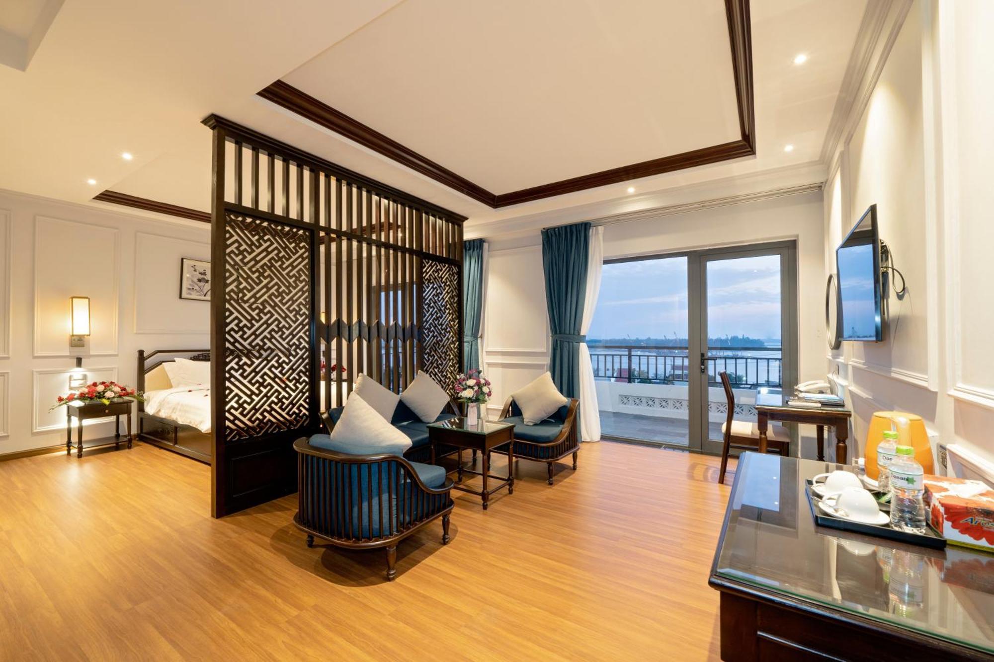 Eco Lux Riverside Hotel & Spa Hoi An Exterior photo